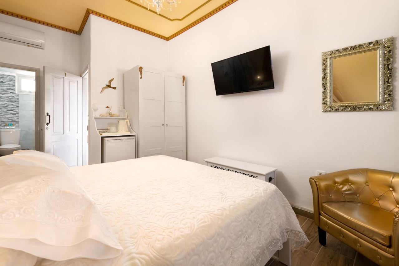 Marika'S Deluxe Rooms Symi Exterior photo